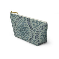 Mumbai Lace Accessory Pouch w T-bottom in Green